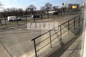комерційна за адресою Райдужна вул., 25