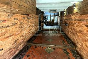коммерческая по адресу Софиевская ул., 8