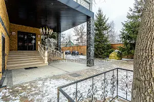 комерційна за адресою смт. Козин, Берегова вул., 6