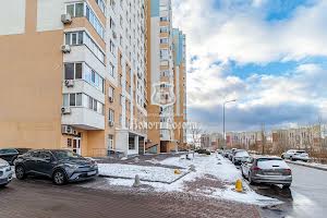 комерційна за адресою Сергія Данченка вул., 28-А