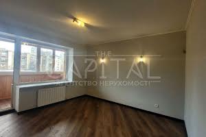комерційна за адресою Антоновича вул. (Горького), 122