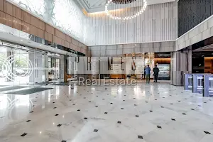 комерційна за адресою Київ, Паркова дорога вул., 2