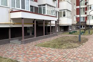 комерційна за адресою Єдності вул., 4