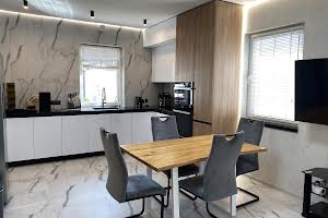 будинок за адресою Русанівські сади вул., 7
