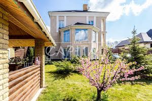 будинок за адресою с. Лісники, Вишнева вул.