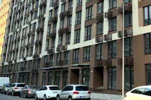 комерційна за адресою Родини Крістерів вул., 16