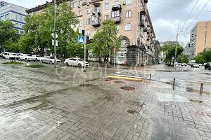 комерційна за адресою Ділова вул. (Димитрова), 7