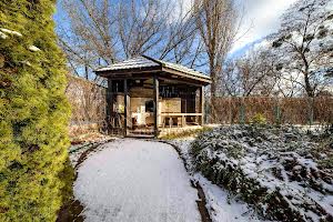 комерційна за адресою Польова вул., 33