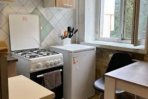 квартира за адресою 12 квітня, 24