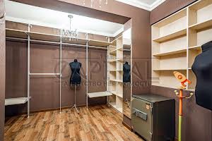 будинок за адресою смт. Козин, Олександрівська вул.