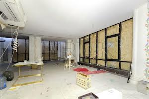 комерційна за адресою Київ, Антоновича вул. (Горького), 72