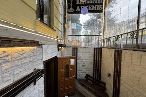 комерційна за адресою Саксаганського вул., 129