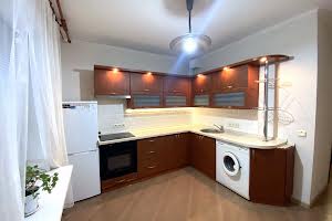 квартира за адресою Драгоманова вул., 8-А