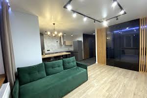 квартира за адресою Степана Бандери просп., 38