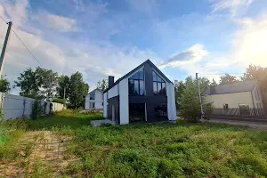 будинок за адресою Молодіжна вул.
