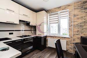 квартира за адресою Молодіжна вул., 56