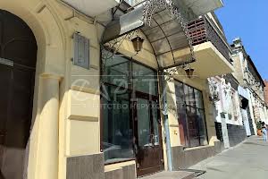 комерційна за адресою Дмитрівська вул., 37