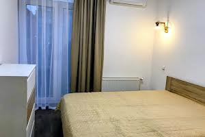 квартира за адресою Регенераторна вул., 4