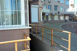 комерційна за адресою Середньофонтанська вул., 19г