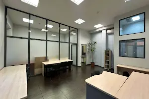 комерційна за адресою Басейна вул., 12