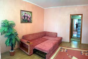 квартира за адресою Анни Ахматової вул., 35