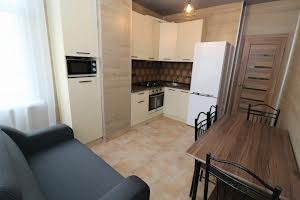 квартира за адресою Юнацька вул., 8