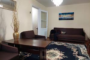 квартира за адресою Степана Бандери вул., 6