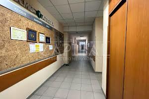 комерційна за адресою Бориспільська вул., 19Б