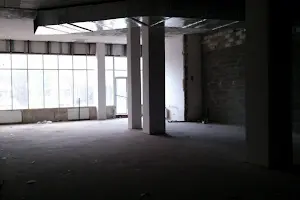 комерційна за адресою Харківське шосе, 19
