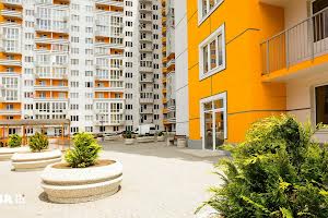 квартира за адресою Середньофонтанська вул., 35