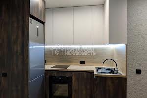 квартира за адресою Козакевича вул., 31