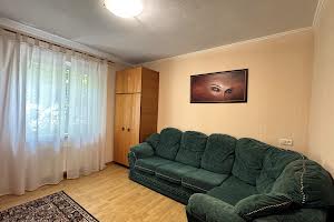 будинок за адресою с. Глибоке, Дзержинського, 7