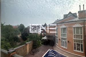 будинок за адресою Вільшанська вул., 8