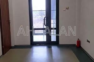 коммерческая по адресу Лейпцигская ул., 3