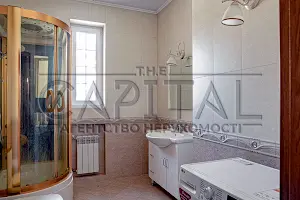 комерційна за адресою вул. Березнева, 20