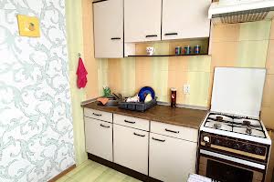 квартира за адресою Космічна вул., 11