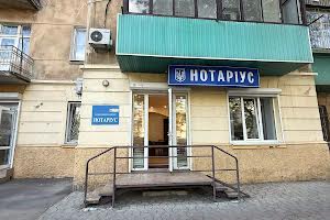 комерційна за адресою Леонтовича вул. (Бєлінського), 4