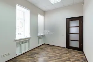 комерційна за адресою Олеся Гончара вул., 82