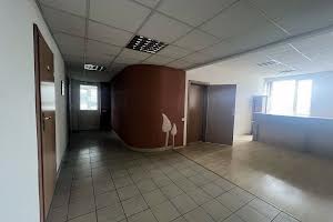 комерційна за адресою Миколи Міхновського бульв. (Дружби Народів), 38