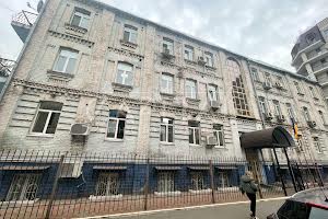 комерційна за адресою Спаська вул., 31-Б