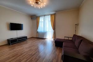 квартира за адресою Старонаводницька вул., 6б