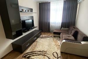 квартира за адресою Сім'ї Кульженків вул. (Петра Дегтяренка), 33