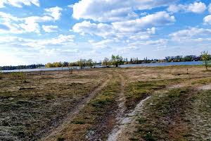 участок по адресу с. Трушки, центральна