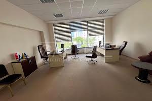 комерційна за адресою Федора Ернста вул., 3Б