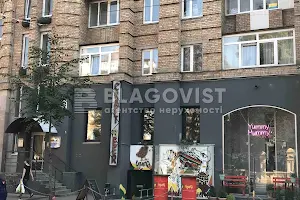 комерційна за адресою Велика Житомирська вул., 27