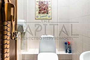 комерційна за адресою Саксаганського вул., 36-Д