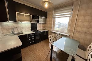 квартира за адресою Панаса Мирного вул., 28/2