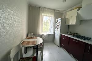 квартира за адресою Автозаводська вул., 5