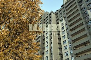 комерційна за адресою Андрія Верхогляда вул. (Михайла Драгомирова), 19-А