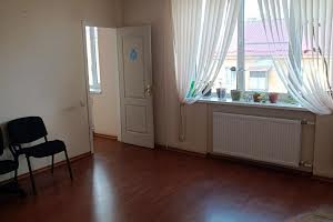 комерційна за адресою Решетилівська вул., 8